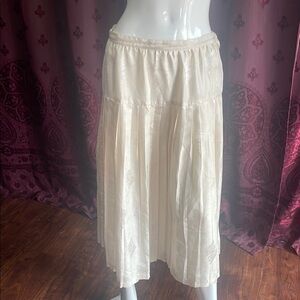 Vintage Cream Pleated Embossed Midi Skirt Size 14